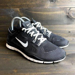 Nike Women's Free TR Fit 4 SIZE 7.5 BLACK WHITE
